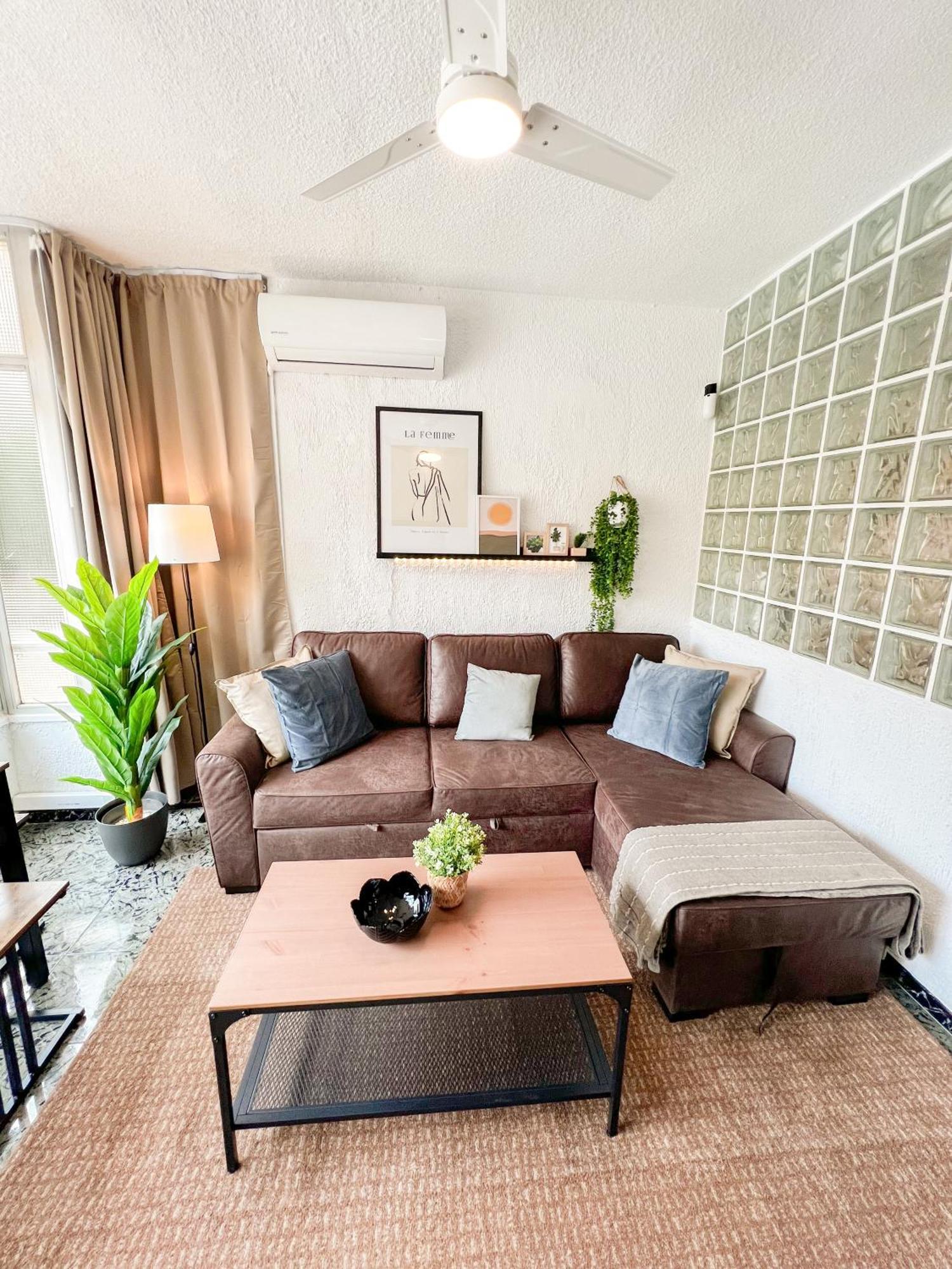 Apartamento Cozy And Bright Flat With Pool Torremolinos Exterior foto